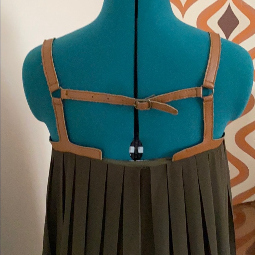 Pleated chiffon strap dress! - Picture 5 of 5